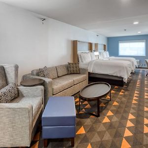 Premium Queen Room